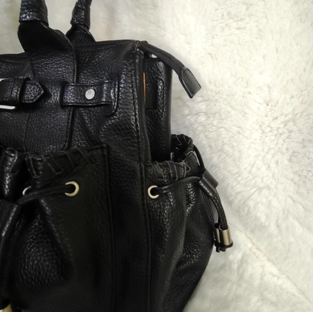 Adrienne Vittadini Handbag Black. - Picture 14 of 16